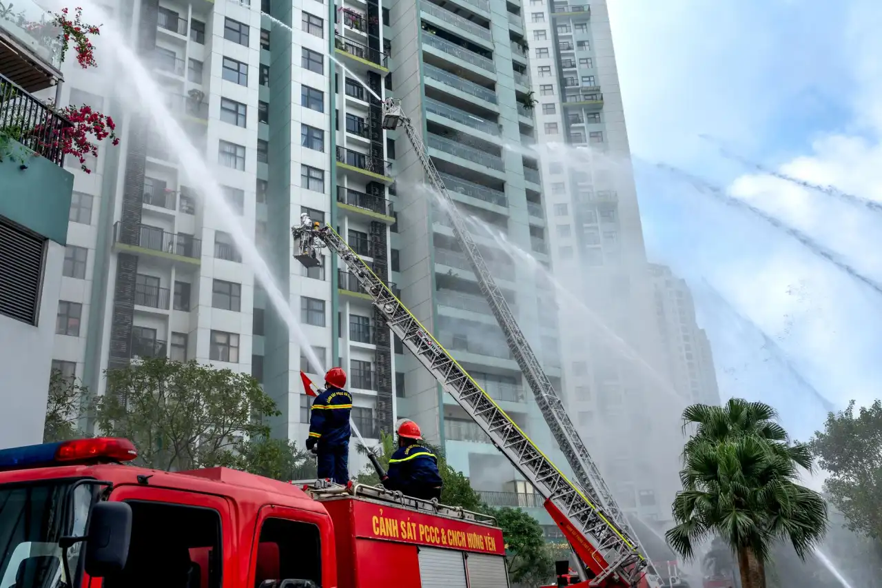 成都来岁科技数字化平台建设方案在不同行业的应用实践