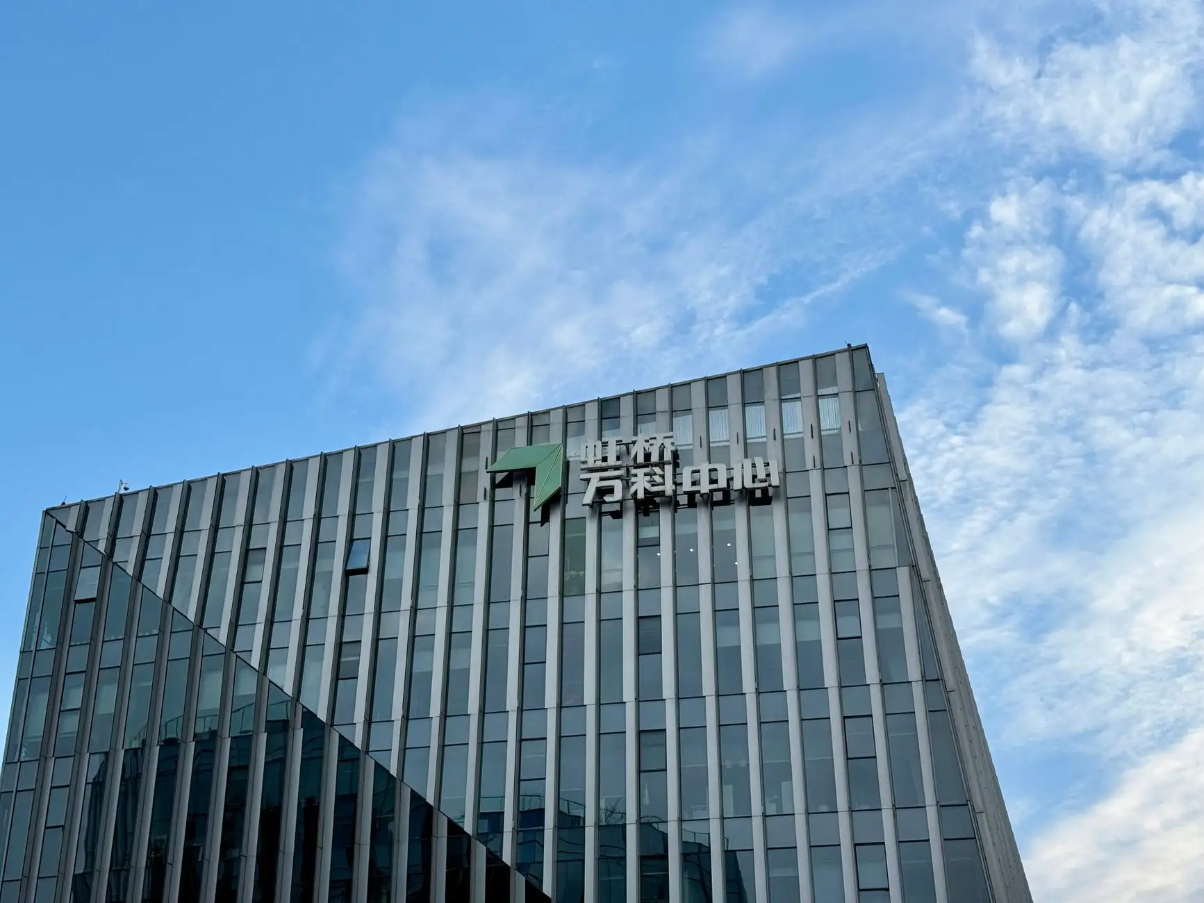 成都来岁科技软件开发技术优势与行业应用解析