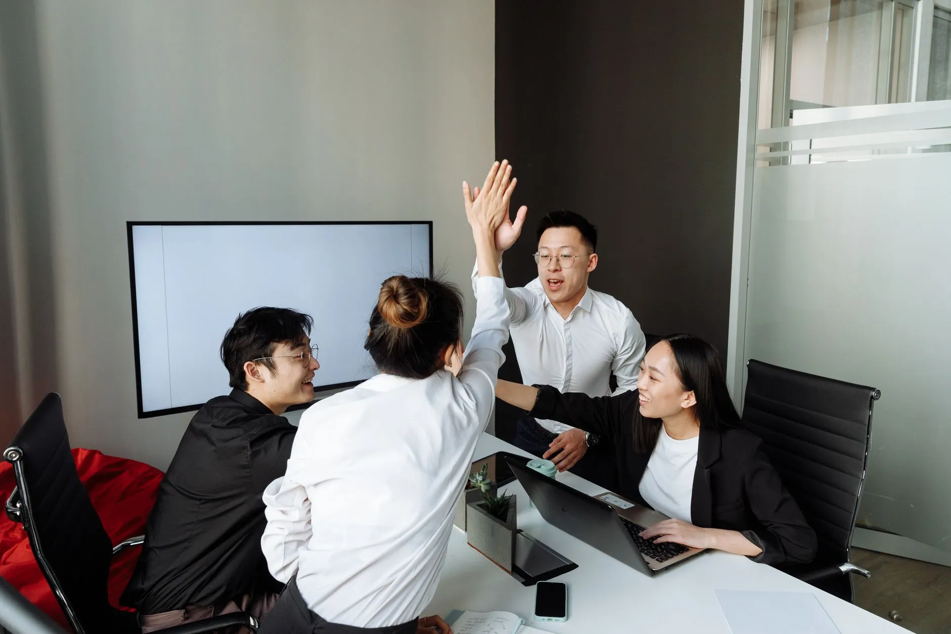 成都科技研发趋势：2025年企业数字化转型关键技术解析